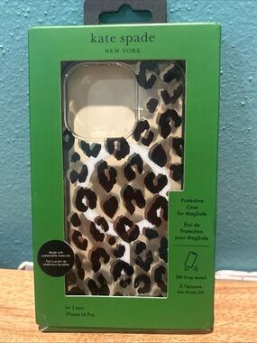kate spade Protective Hardshell Magsafe Case for iPhone 14 Pro - Leopard